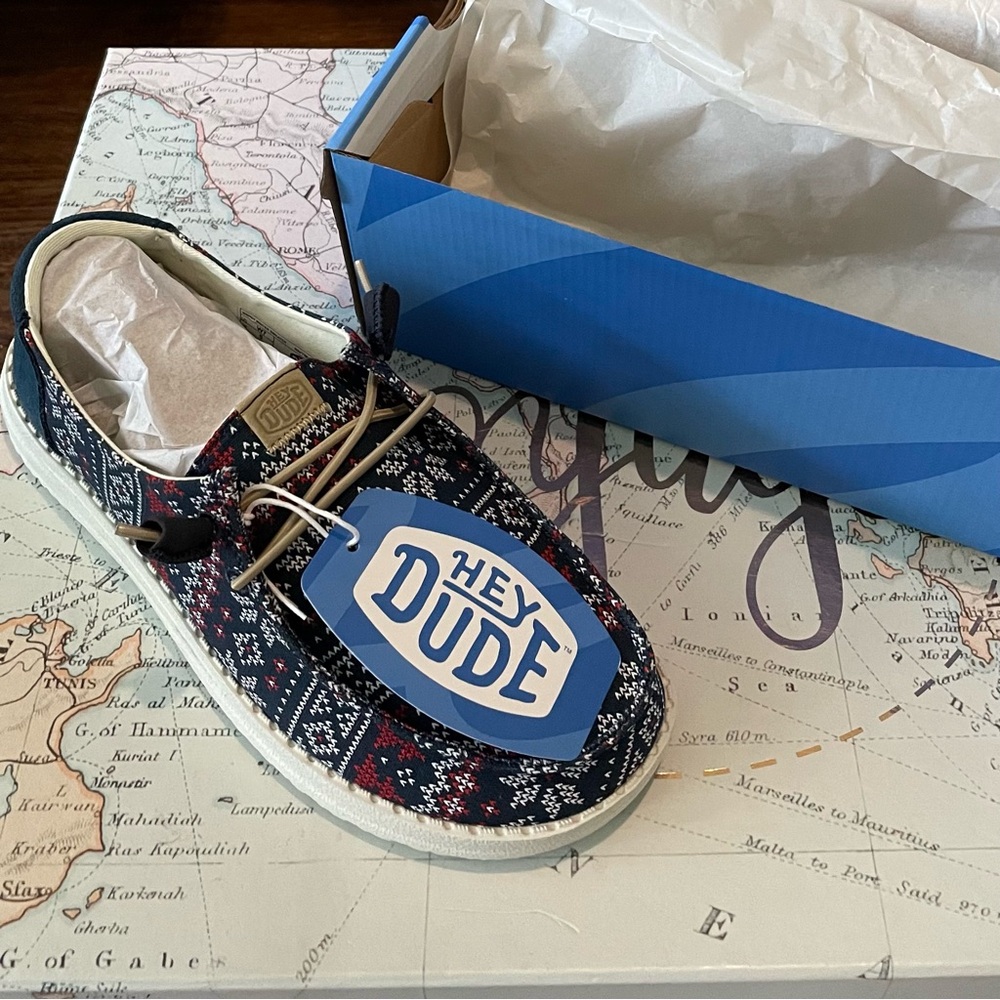 HeyDude Wendy Winter Sweater Patterned Slip-On Shoes w/ Blue and Red Accents W7 - Picture 3 of 16